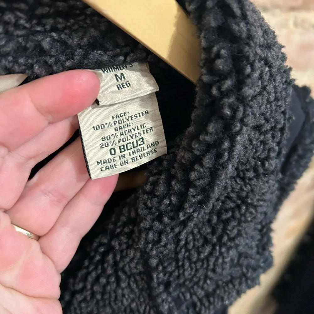 Vintage LL Bean Black Faux Suede Sherpa Lined Vest - Picture 4 of 7